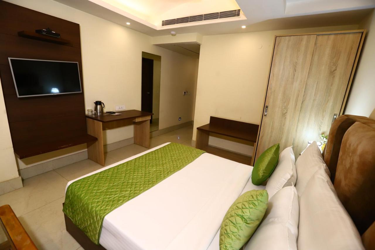 The Picasso Residency - Naraina New Delhi 호텔 외부 사진
