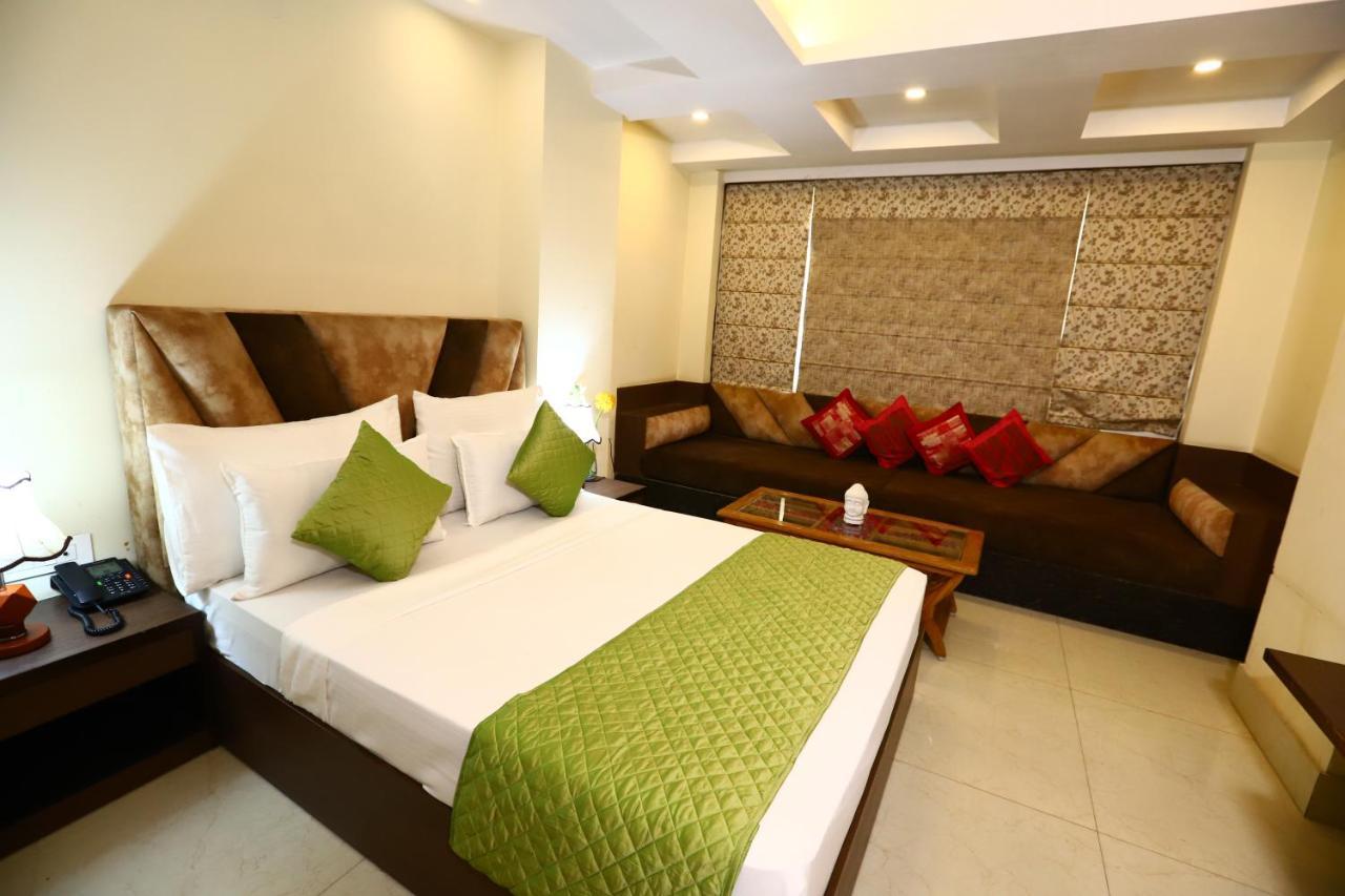 The Picasso Residency - Naraina New Delhi 호텔 외부 사진