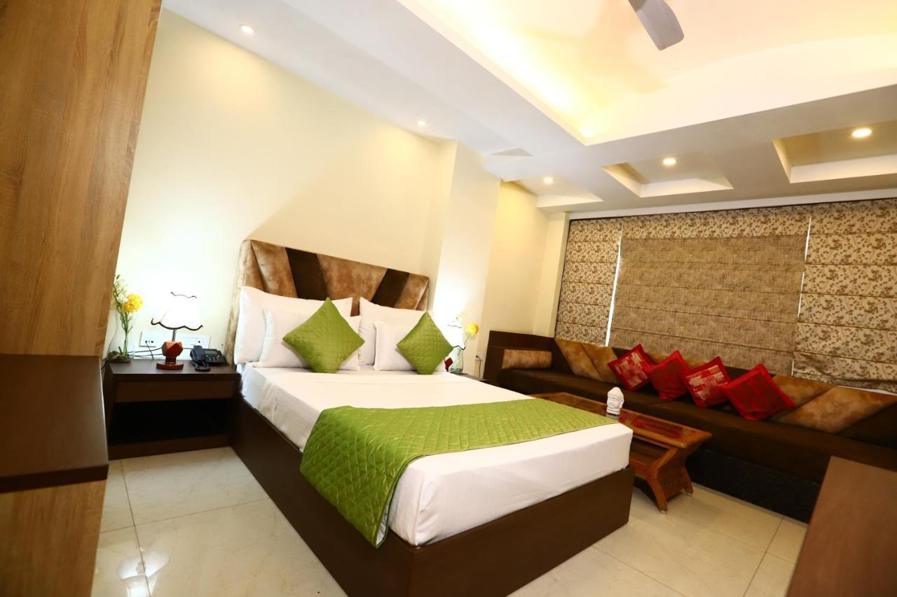 The Picasso Residency - Naraina New Delhi 호텔 외부 사진