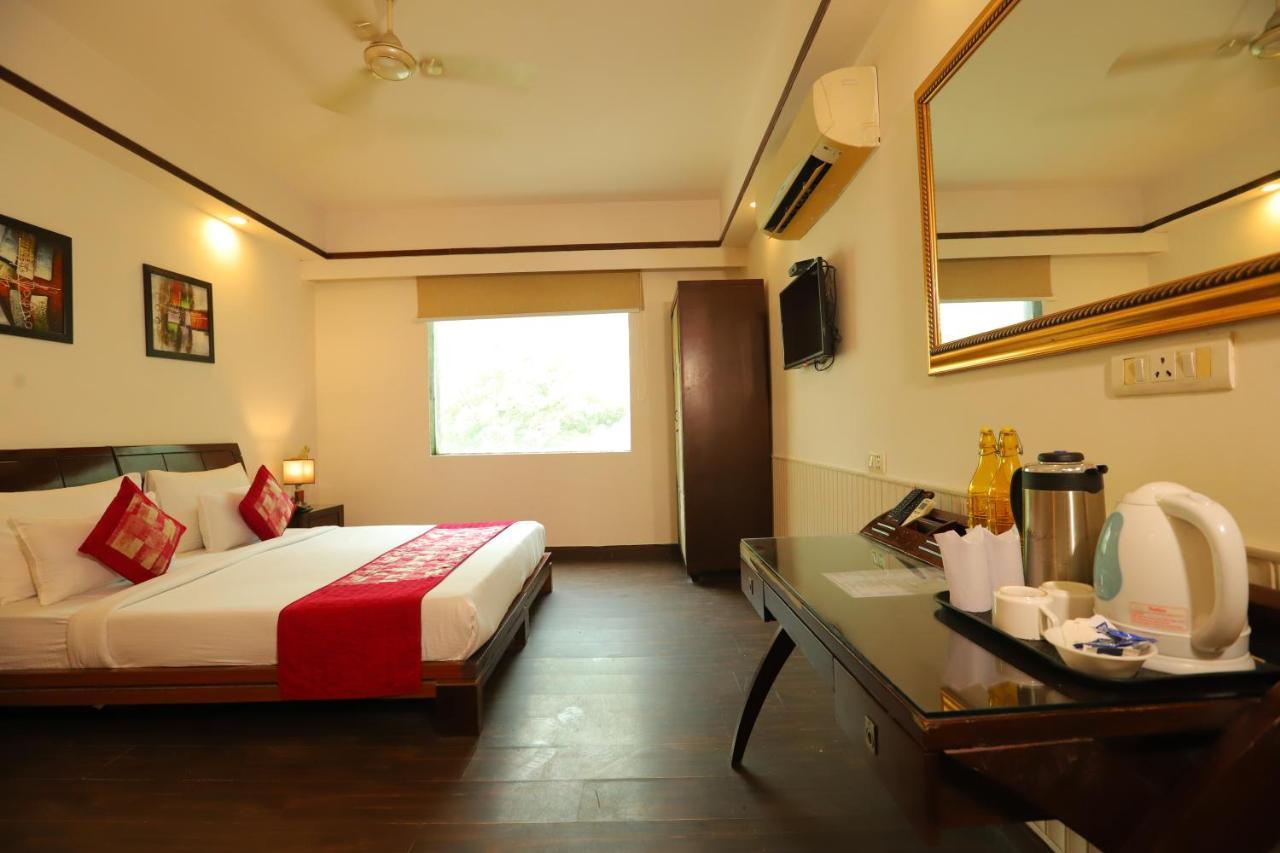 The Picasso Residency - Naraina New Delhi 호텔 외부 사진