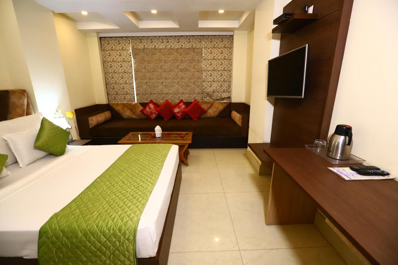 The Picasso Residency - Naraina New Delhi 호텔 외부 사진