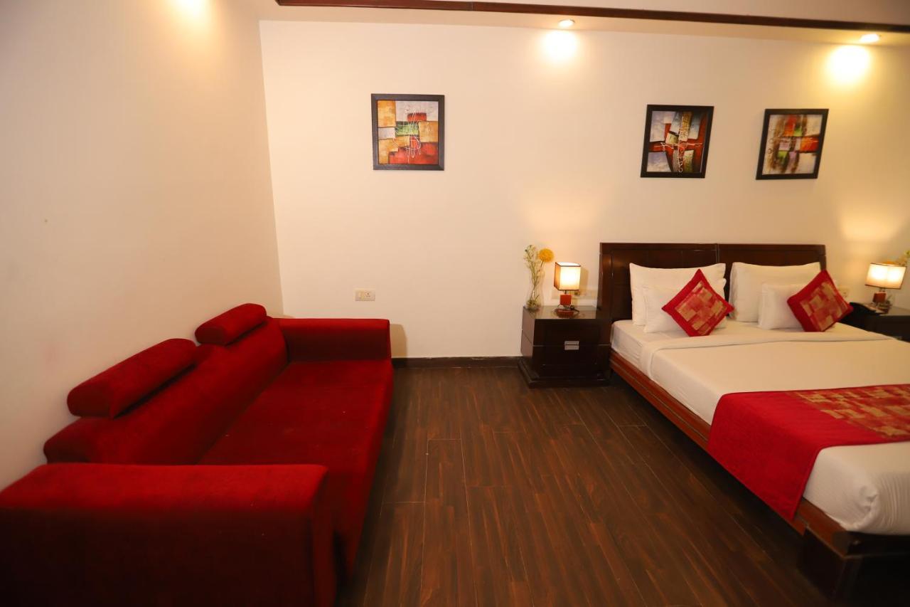 The Picasso Residency - Naraina New Delhi 호텔 외부 사진