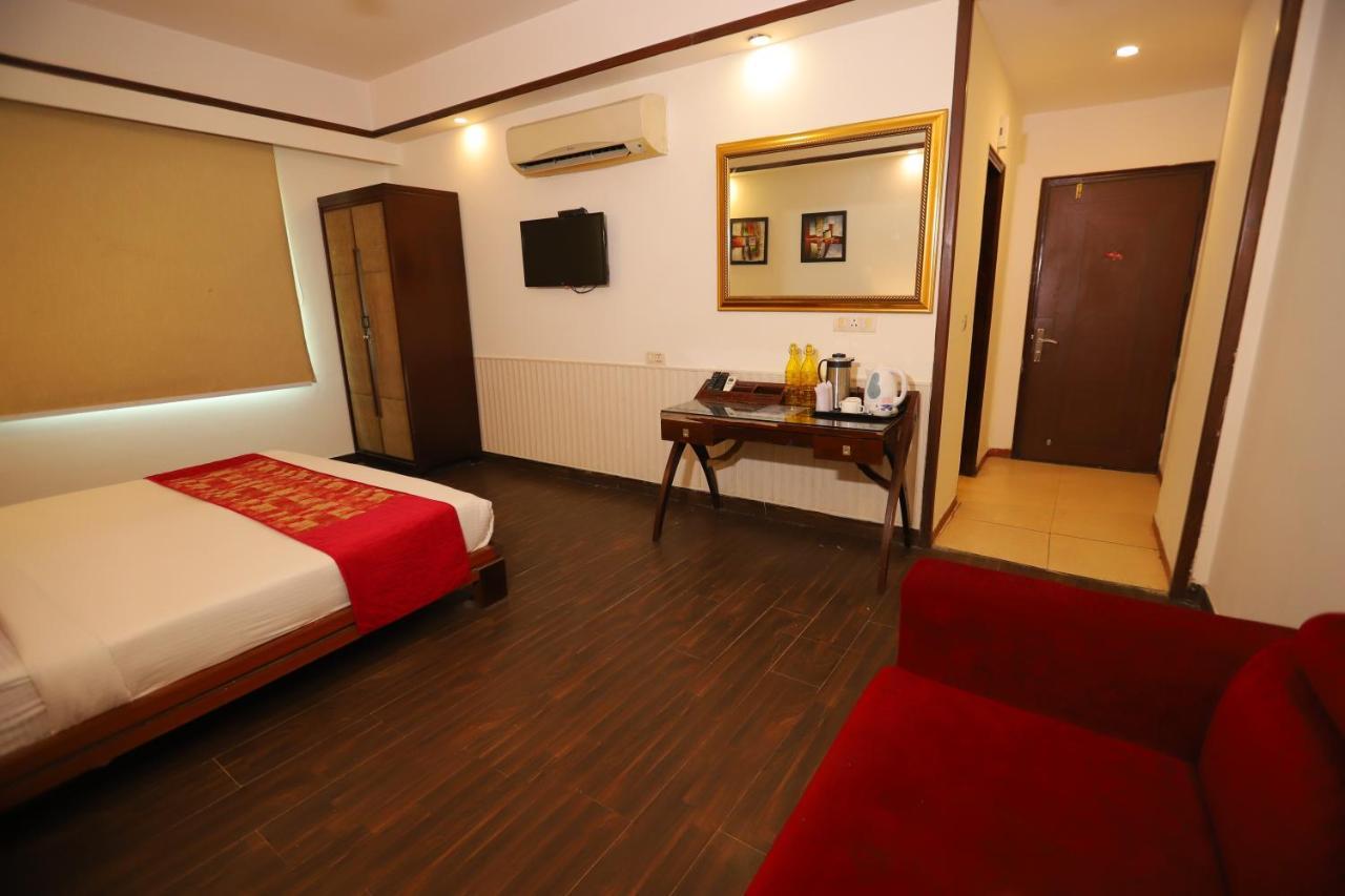 The Picasso Residency - Naraina New Delhi 호텔 외부 사진