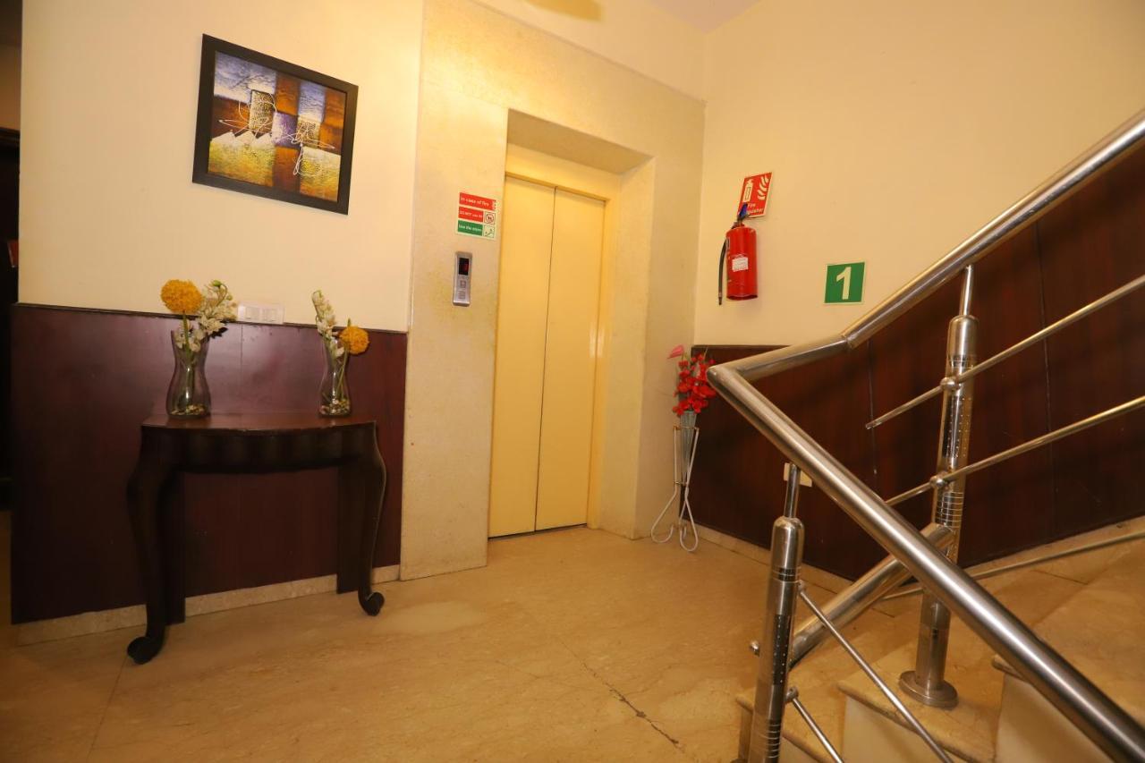 The Picasso Residency - Naraina New Delhi 호텔 외부 사진
