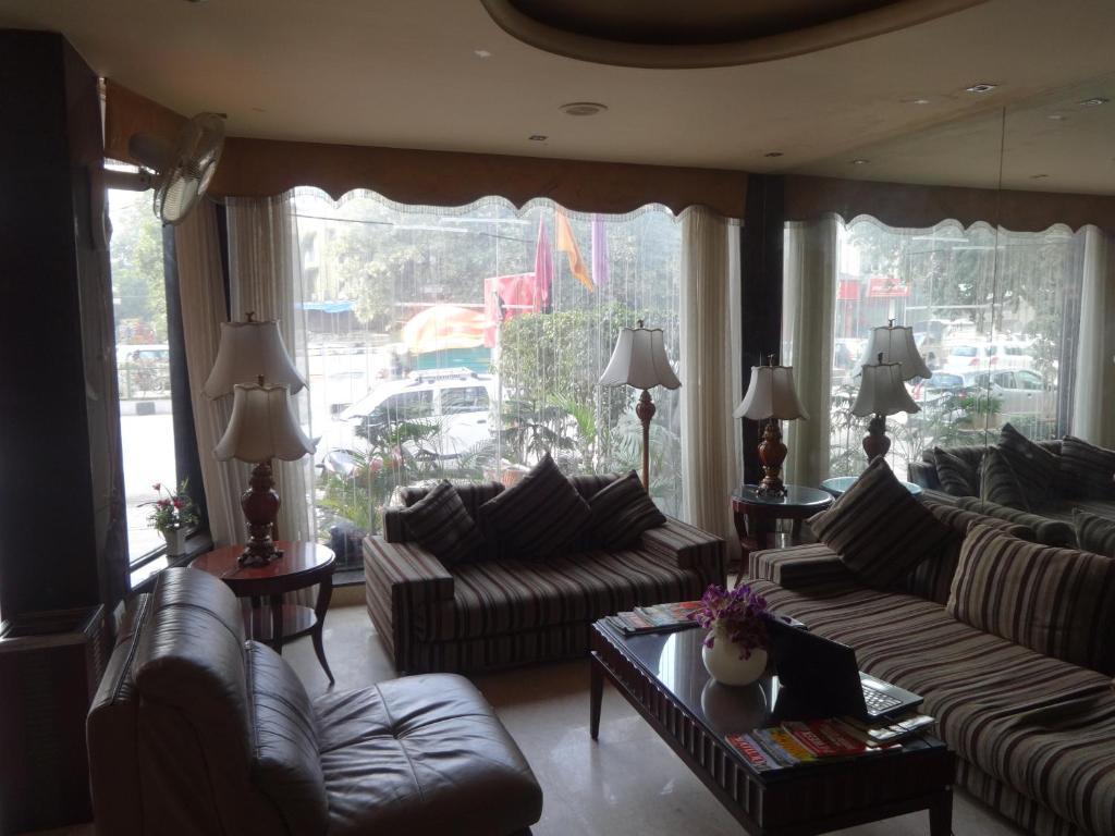 The Picasso Residency - Naraina New Delhi 호텔 외부 사진
