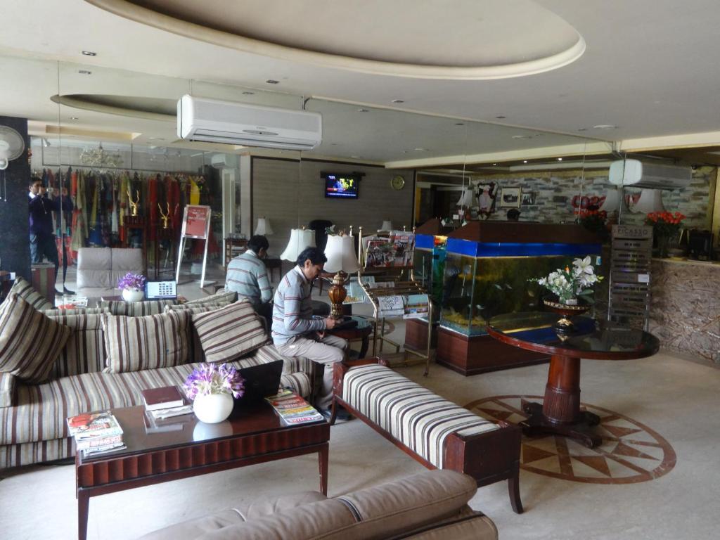 The Picasso Residency - Naraina New Delhi 호텔 외부 사진
